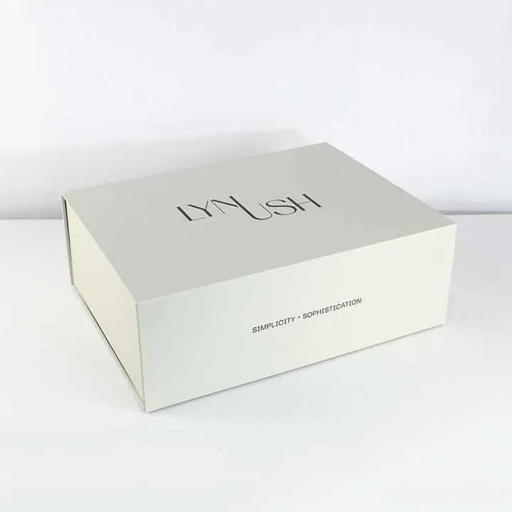 صندوق تعبئة صندوق هدايا من الورق المقوى . Recyclable Hard Cardboard Gift Box