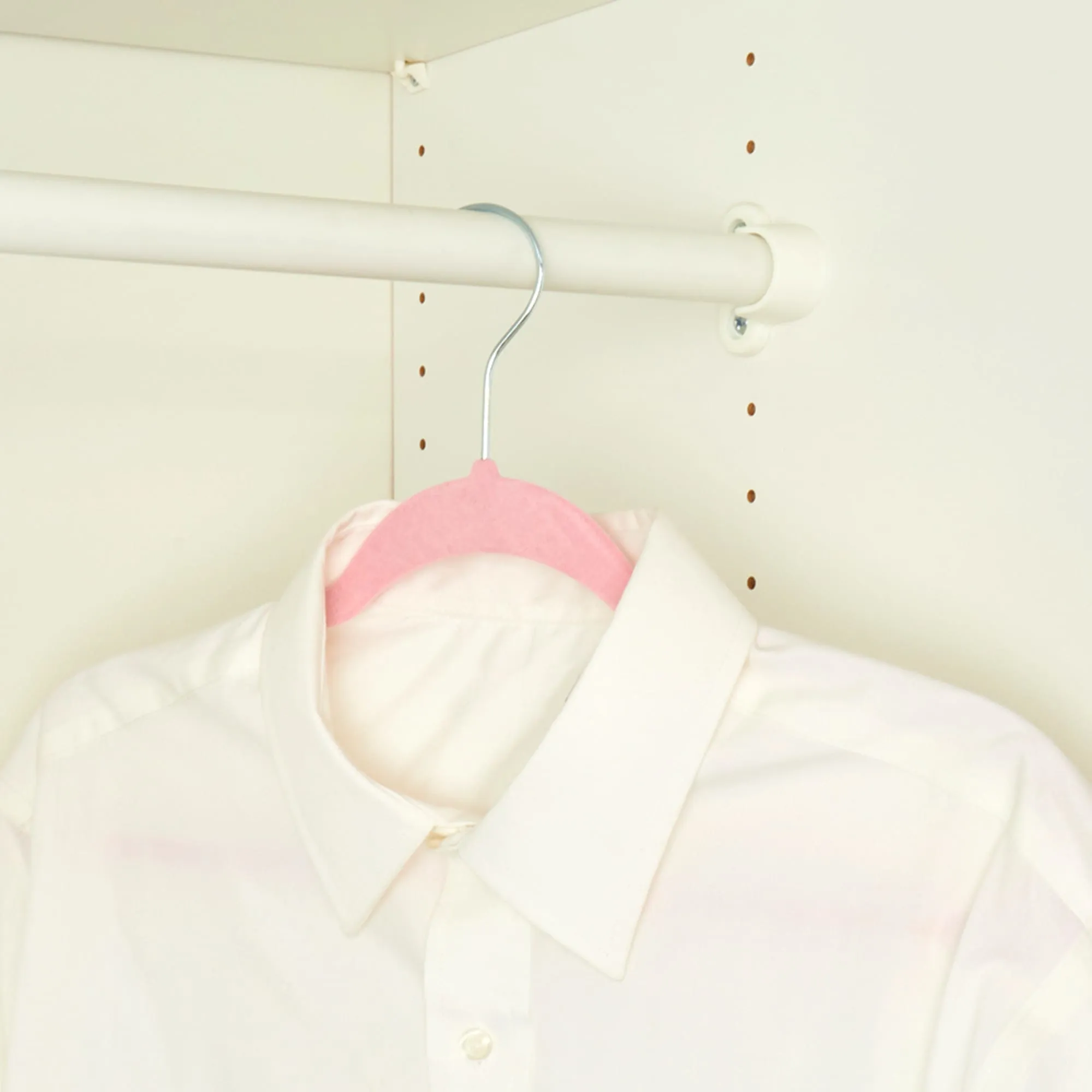 10 Piece Velvet Hanger, Pink